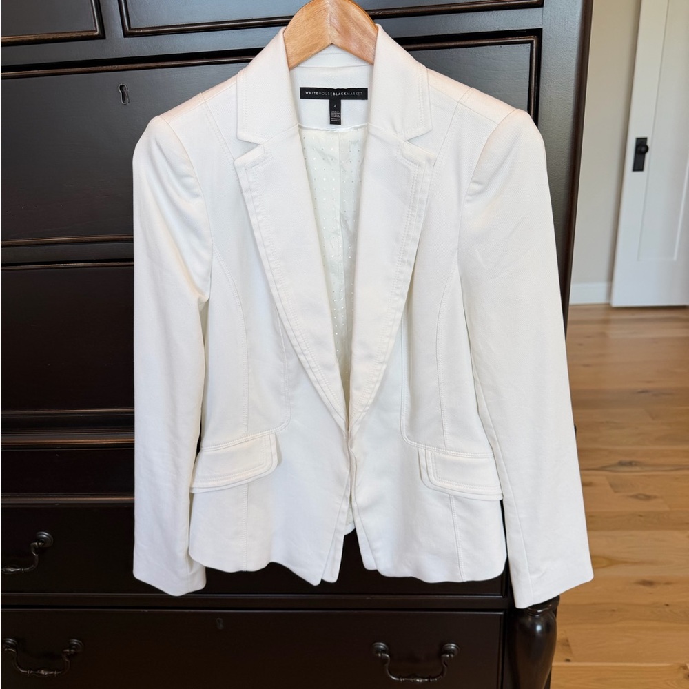 White House Black Market Women's White Fitted Blazer